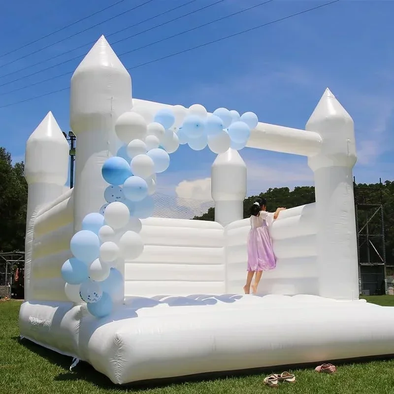 Château gonflable blanc/noir d - Kids Toys Rental avis et prix