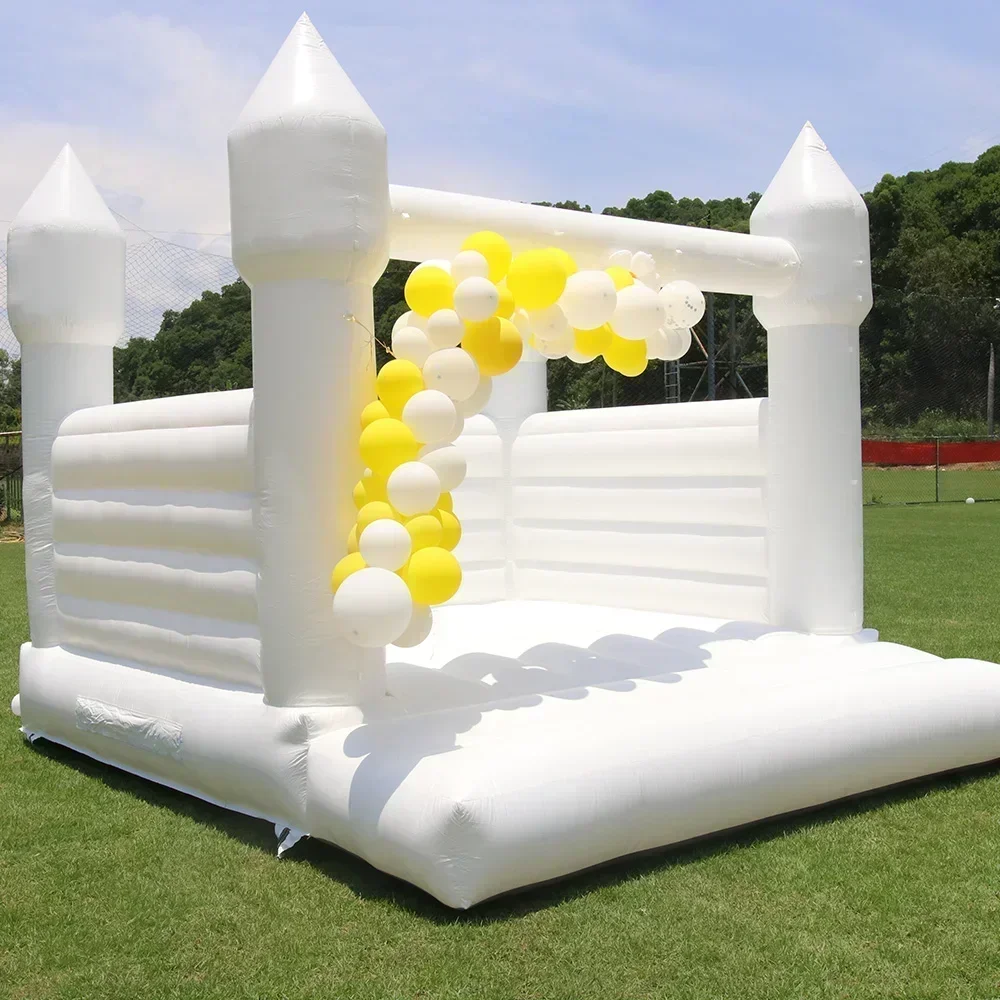 Château gonflable blanc/noir d - Kids Toys Rental avis et prix